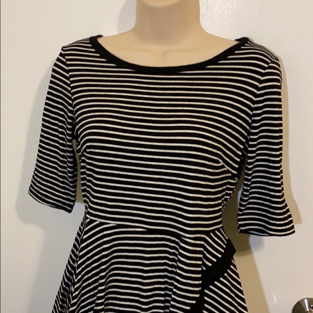 Asymmetrical top - Picture 3 of 4
